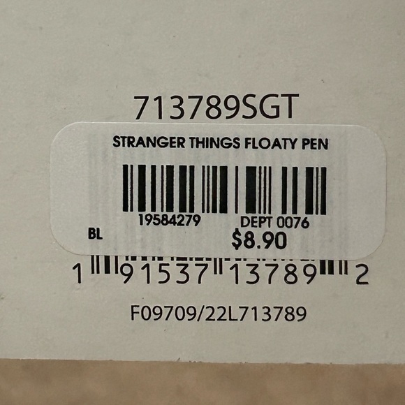 Stranger things bundle shirt Pen and journal - Picture 3 of 9